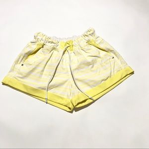 Lululemon short size 4